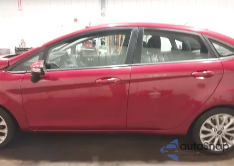 2014 Ford Fiesta Se из США, поврежденный, VIN 3FADP4BJ6EM156211